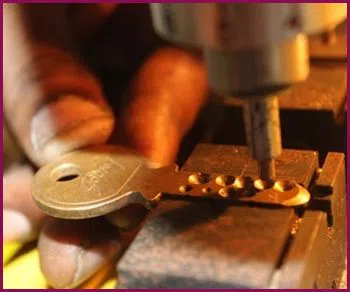Holmdel NJ Locksmith Store Holmdel, NJ 732-701-7637 - 17-key-making